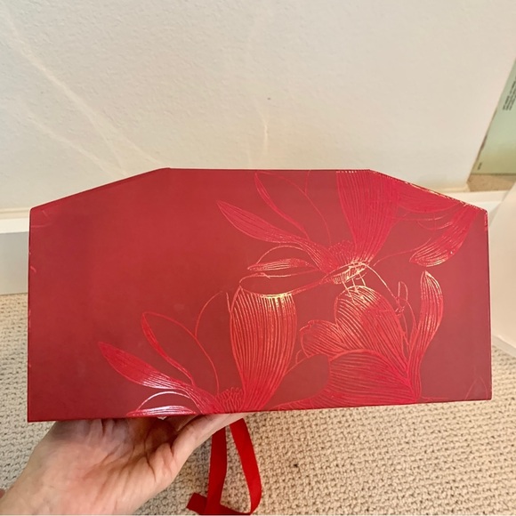 Mulan 25th Anniversary Collectible Display Figure Doll - Picture 9 of 11